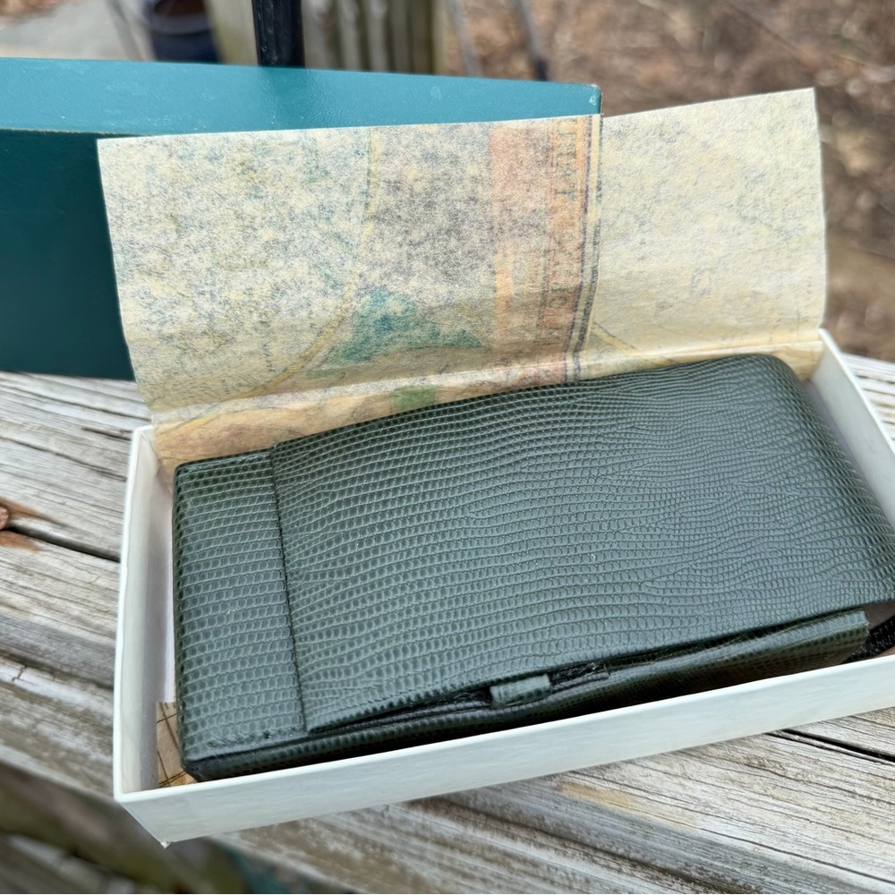 Vintage Levenger Made In England Long Cigarette Case/Box Green Leather Flapover